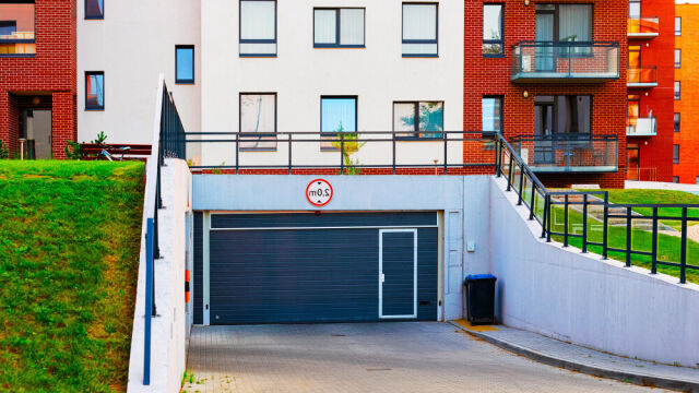 Bramy garażowe – jak wybrać najlepszą bramę do swojego garażu?